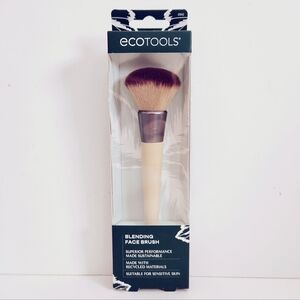 ⭐4/$15 Ecotools Blending Face Brush